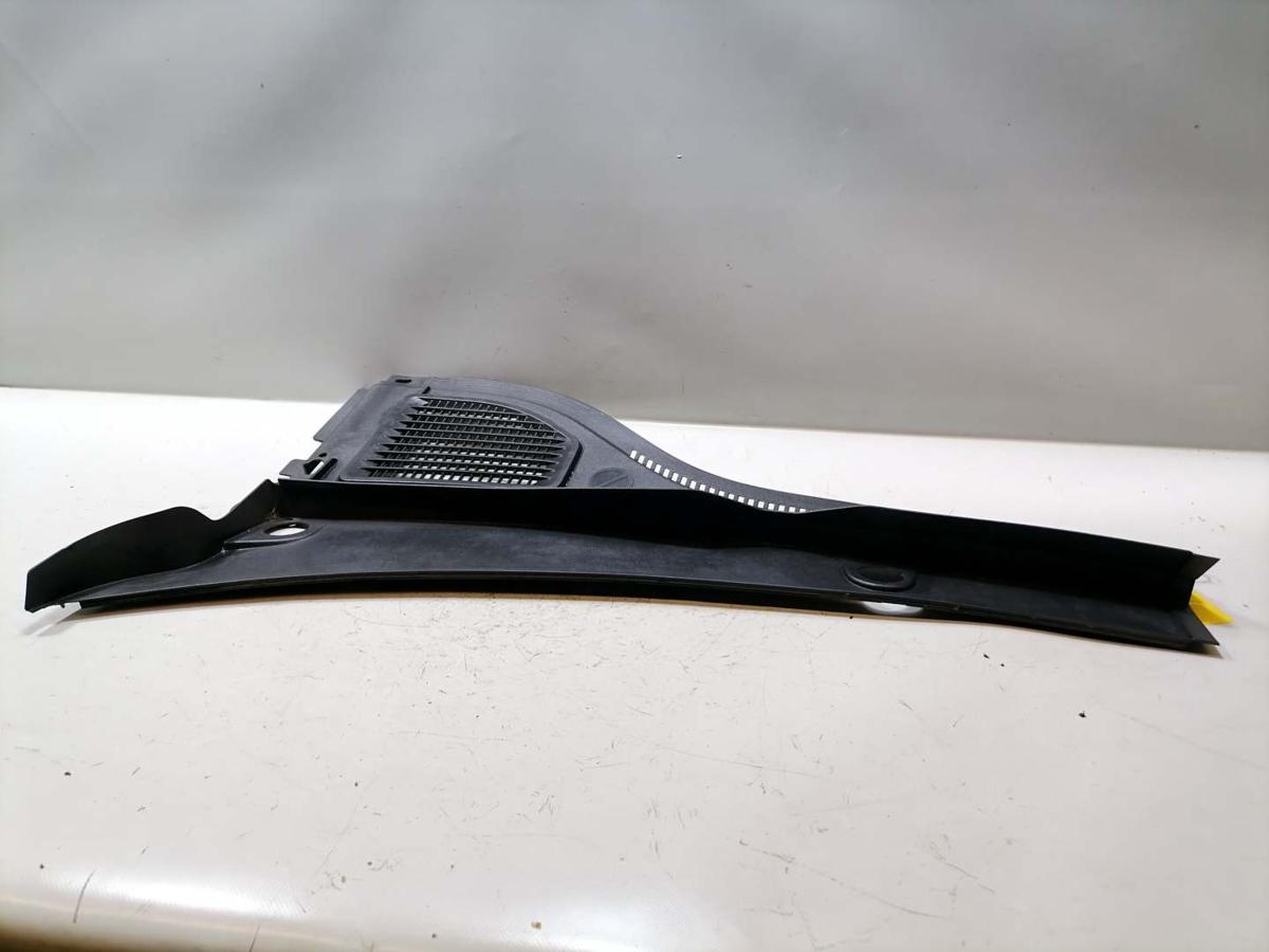 VW Golf 8 original Windlauf Abdeckung Wasserkasten vorn links Bj.2024